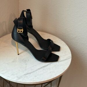 Balmain Elegant Black Stiletto Heels (Gently used only worn in one photo shoot)